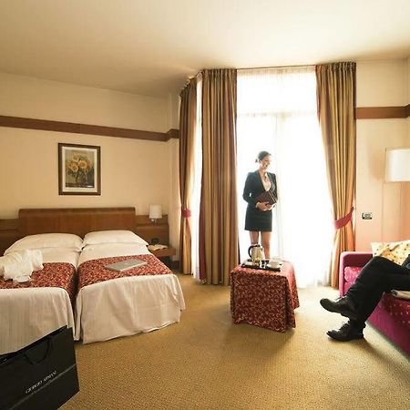 Milanore Hotel By Diva Hotels Cinisello Balsamo Exterior photo